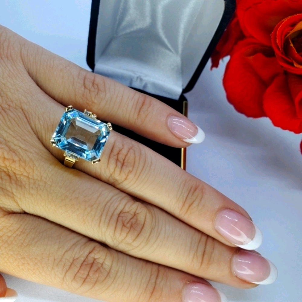 Natural Blue Topaz and Natural Diamond Ring